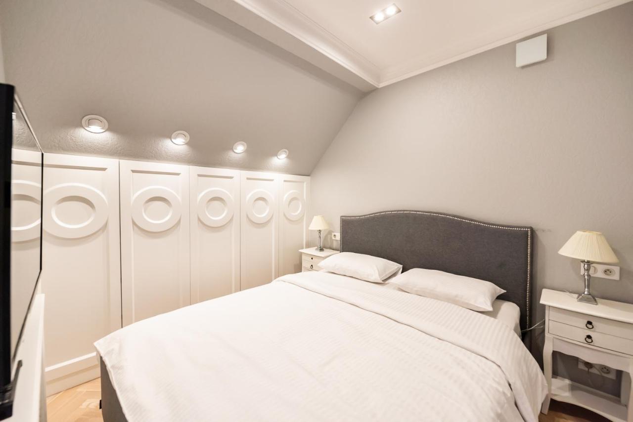 Lovely Apartment In The Heart Of Warszawa Eksteriør billede