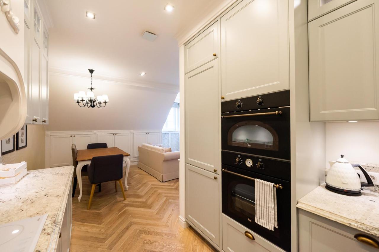 Lovely Apartment In The Heart Of Warszawa Eksteriør billede
