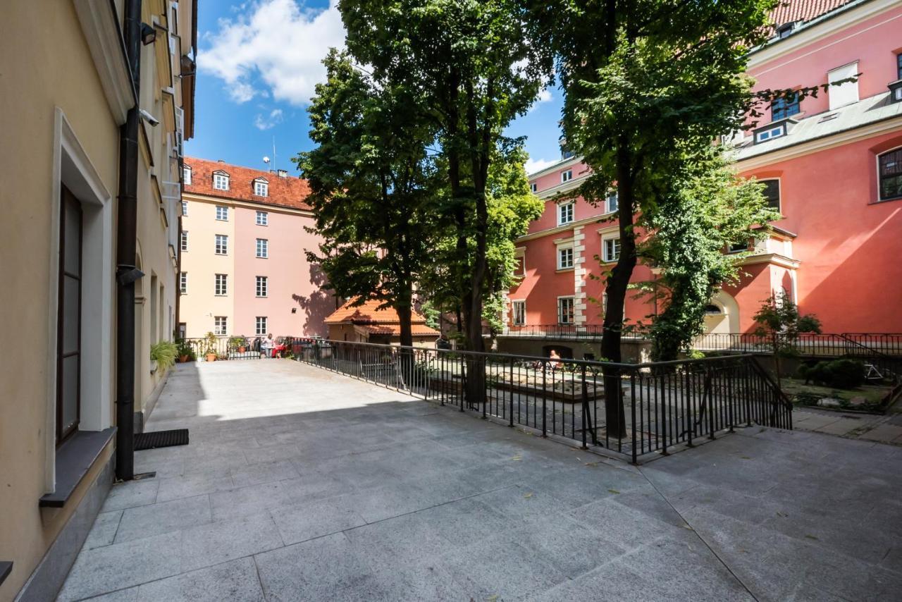 Lovely Apartment In The Heart Of Warszawa Eksteriør billede